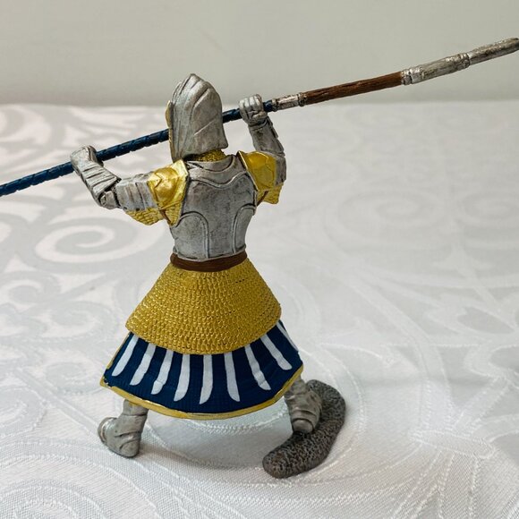 Schleich BLUE GRIFFIN KNIGHT W/Pole-Arm Silver/Gold 4" Resin WorldOfKnights EUC - Picture 3 of 8